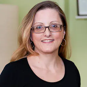 Portrait of book-cover designer Laura Duffy